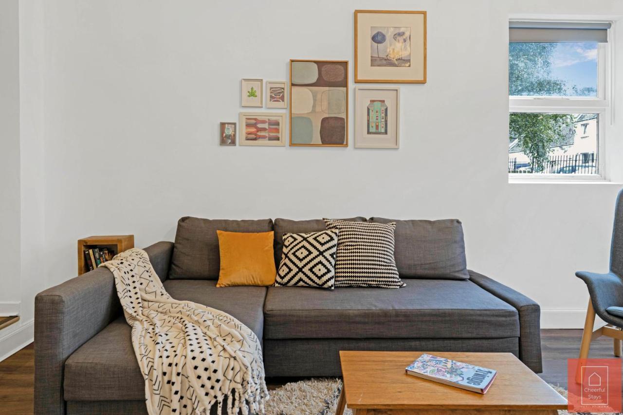 Cheerful Stays: Spacious Flat In Vibrant Leith Единбург Екстериор снимка