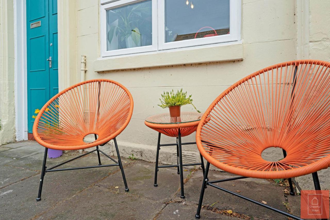 Cheerful Stays: Spacious Flat In Vibrant Leith Единбург Екстериор снимка