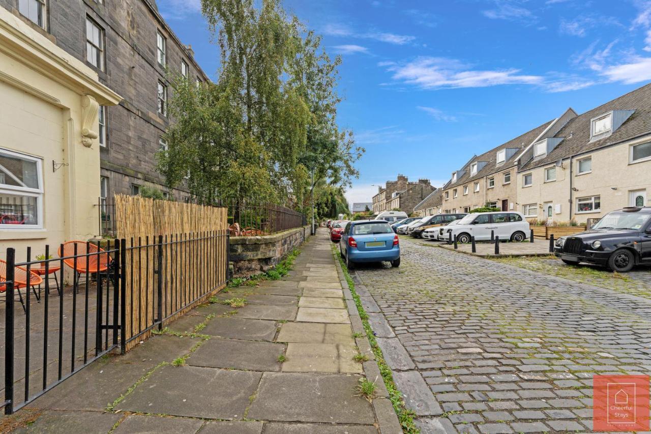 Cheerful Stays: Spacious Flat In Vibrant Leith Единбург Екстериор снимка